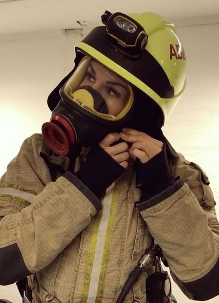 Гунн Нартен - самая привлекательная женщина-пожарный (11 фото)