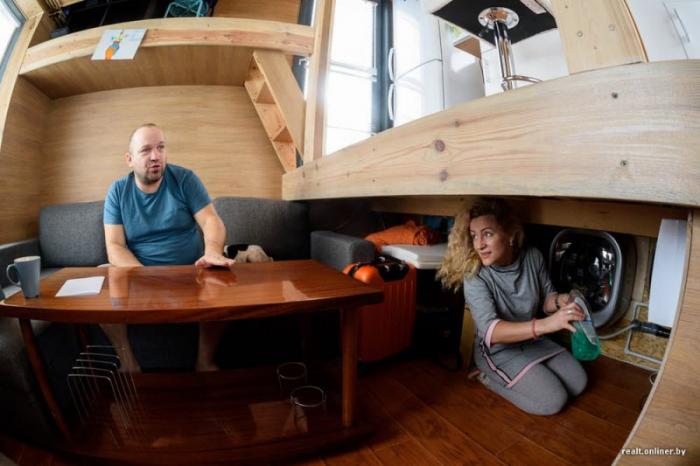Семья живет в микродоме площадью 16 квадратных метров под Минском (30 фото)