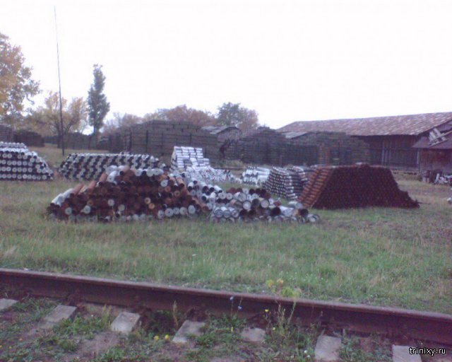 Пожар на складе боеприпасов в городе Балаклея в Харьковской области (10 фото)