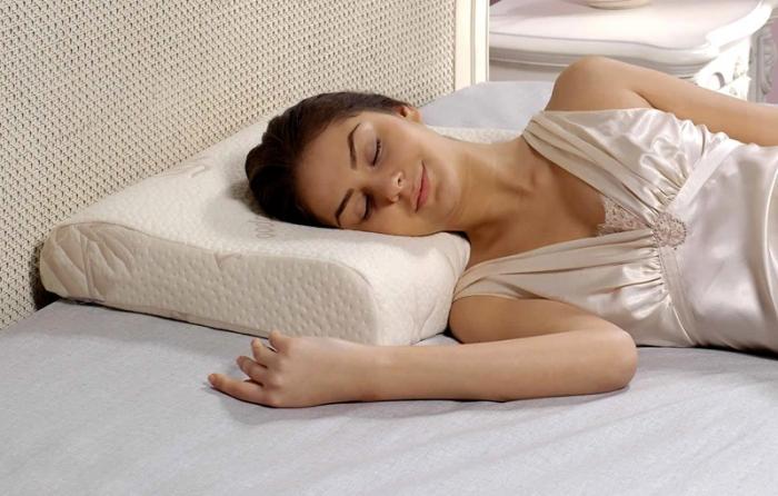 Как правильно выбрать идеальную подушку для сна (4 фото)