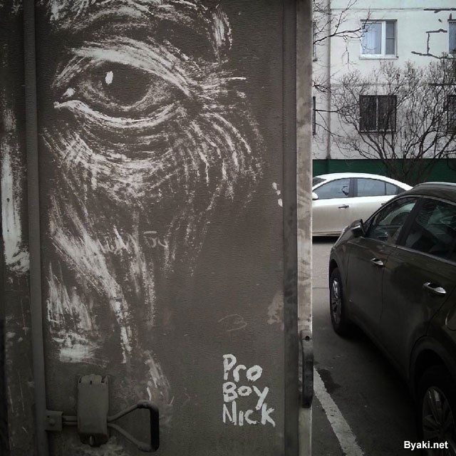 Рисунки на грязных авто от московского художника (7 фото)