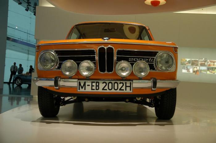  BMW (72 )
