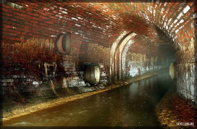 Пейзажи московских подземелий (57 фото)