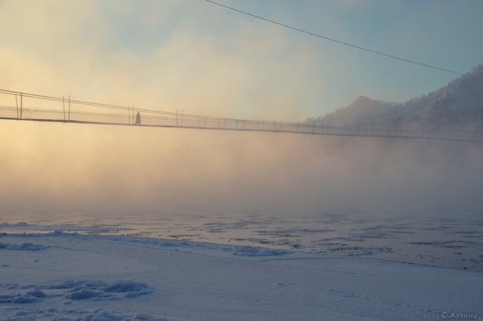 Висячие мосты в российской глубинке (22 фото)