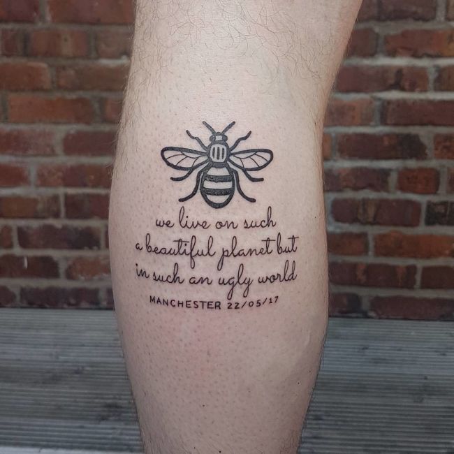 Татуировки с пчелой в память о жертвах теракта в Манчестере (10 фото)