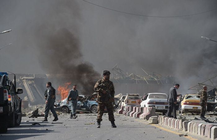 Крупный теракт в Кабуле у посольства Германии (12 фото)
