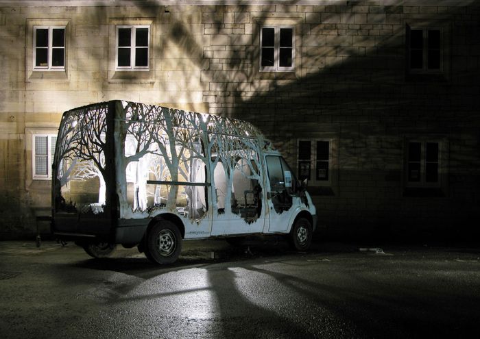 Уникальный фургон стал декорацией фестиваля Kendal Calling (8 фото)