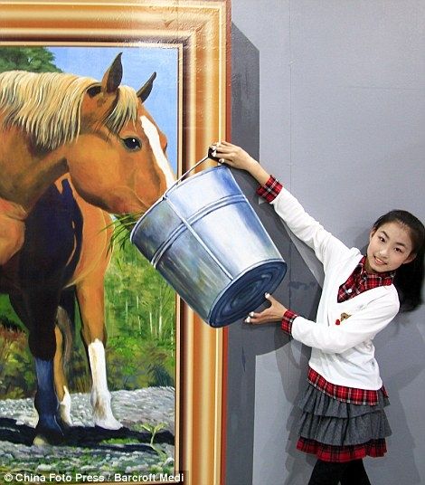 Выставка 3D картин в Китае (10 фото)