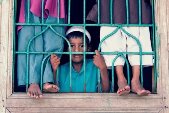 Как живется ребятне в детских домах Бангладеш (22 фото)