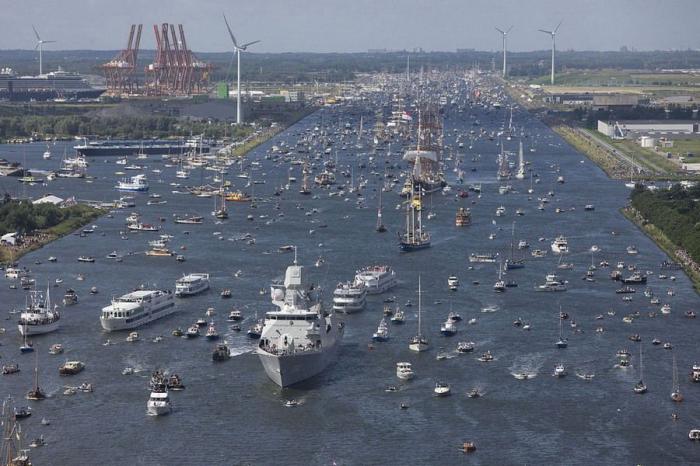 Парад кораблей в Амстердаме (56 фото)