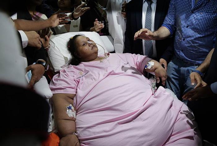 В ОАЭ скончалась самая тяжелая женщина (3 фото)