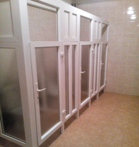 Новый туалет в общежитии (3 фото)