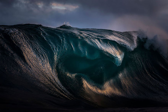 Волны как горы (13 фото)