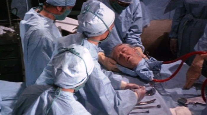 Итальянский нейрохирург пересадил голову (4 фото)