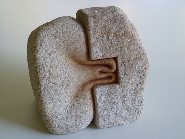 Испанский скульптор, который владеет искусством мять камни (10 фото)