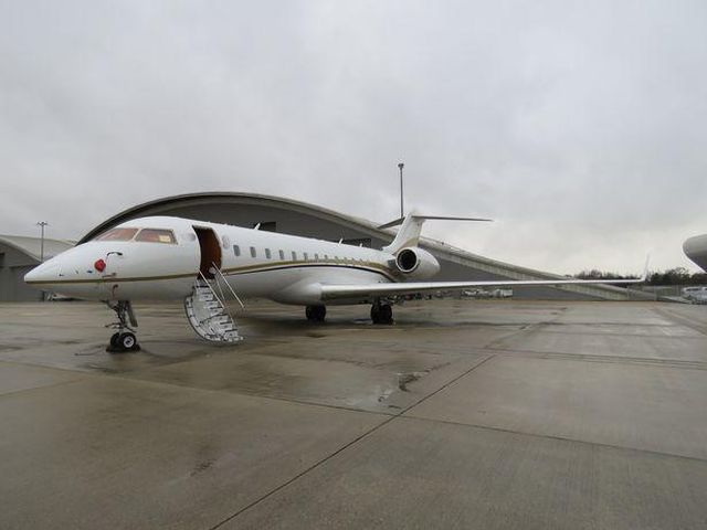 В частном самолете обнаружили кокаин на 70 млн долларов (3 фото)