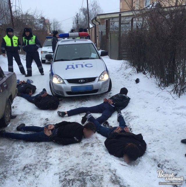 В Ростове-на-Дону полицией задержаны воры (4 фото)