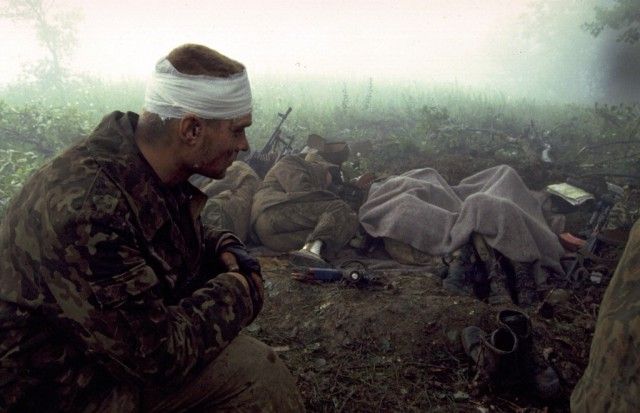 Российский спецназ в Чечне на фото Эрика Буве (21 фото)