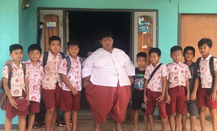 Самый толстый мальчик в мире похудел на 80 килограммов (10 фото)