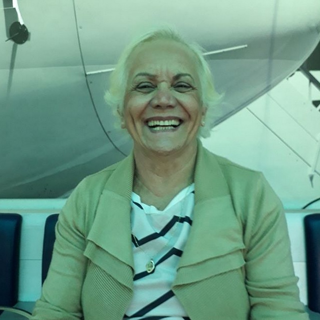 Пенсионерка из Бразилии, мотивируй правильно (4 фото)