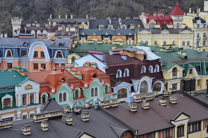 Город пряничных домиков в центре Киева (10 фото)