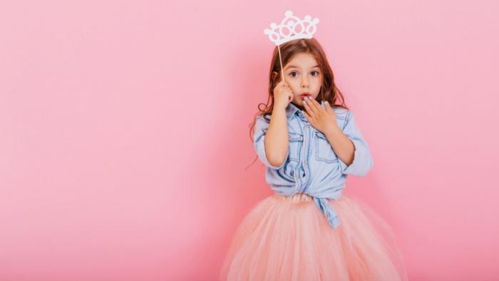 Стоит ли воспитывать дочку как принцессу? (4 фото)