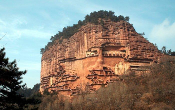 Майджишан – храм двух сотен пещер (20 фото)