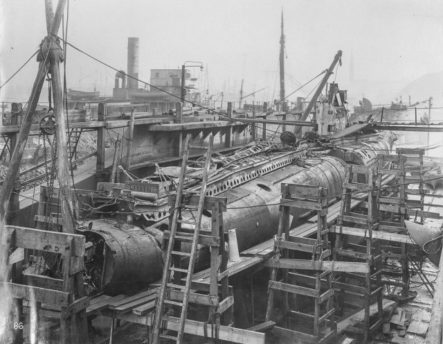 Интерьер немецкой подводной лодки Первой мировой войны (21 фото)