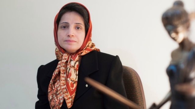 Иранскую правозащитницу Насрин Сотоуде приговорили к 33 годам (2 фото)