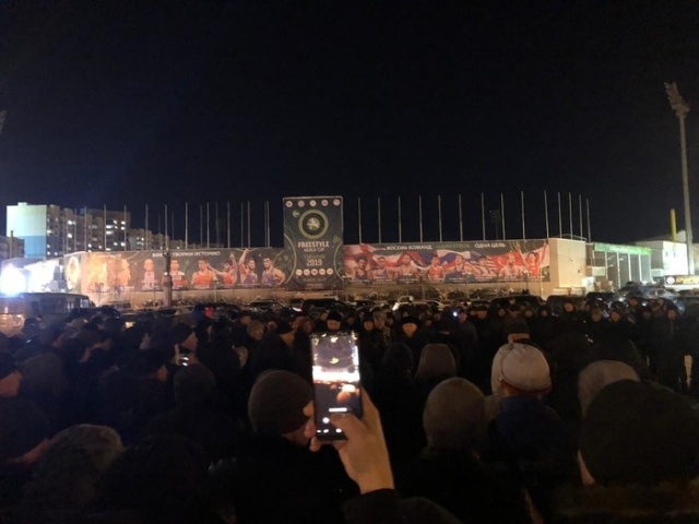 В Якутске прошел антимигрантский митинг (13 фото)