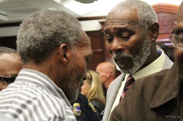 В США на свободу вышли двое невиновных мужчин, через 42 года (3 фото)