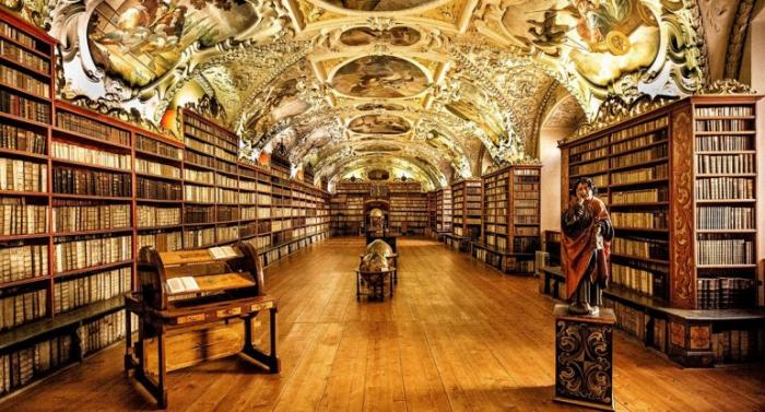 Самые красивые библиотеки Европы (11 фото)