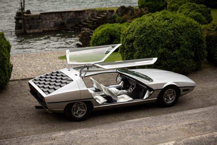 Lamborghini Marzal концепт с футуристичным дизайном 1967 года (9 фото