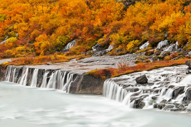 Красота водопада Хрейнфоссар (8 фото)