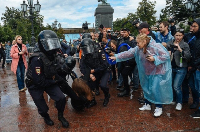 В Москве прошел митинг "Вернем себе право на выборы" (11 фото)