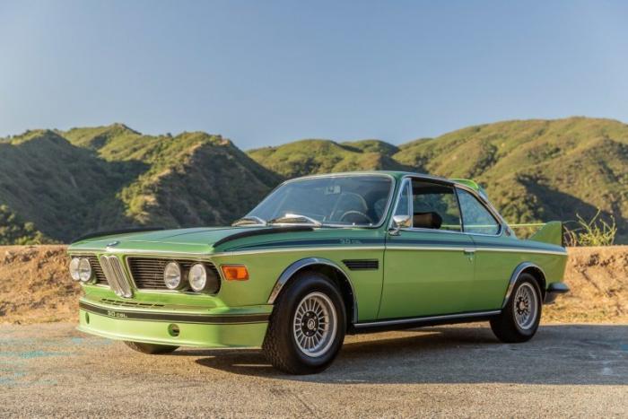 Редкий BMW 3.0 CSL в потрясающем зеленом цвете (29 фото)