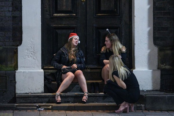 Как британская молодежь начала отмечать Рождество (26 фото)