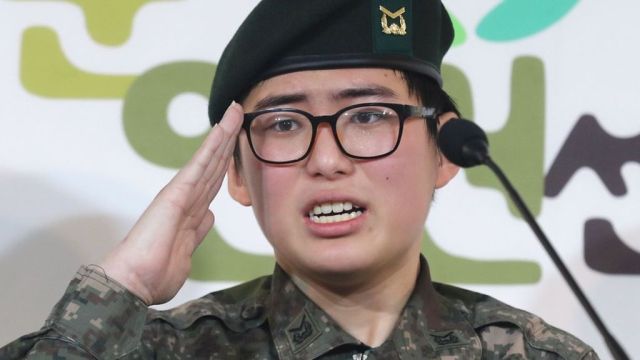 Как изменилась жизнь молодого южнокорейского солдата (3 фото)