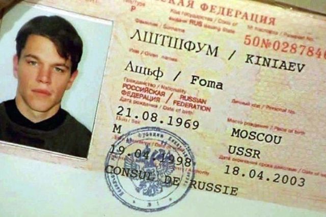 Россиянин сменил фамилию 11 раз, чтобы скрыться от налоговой (фото)