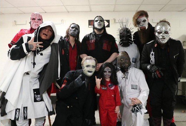 Пятилетний фанат Slipknot настолько впечатлил группу (3 фото)