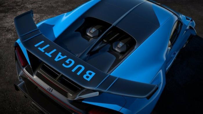 Bugatti Chiron Pur Sport с огромным антикрылом за $3.6 миллиона