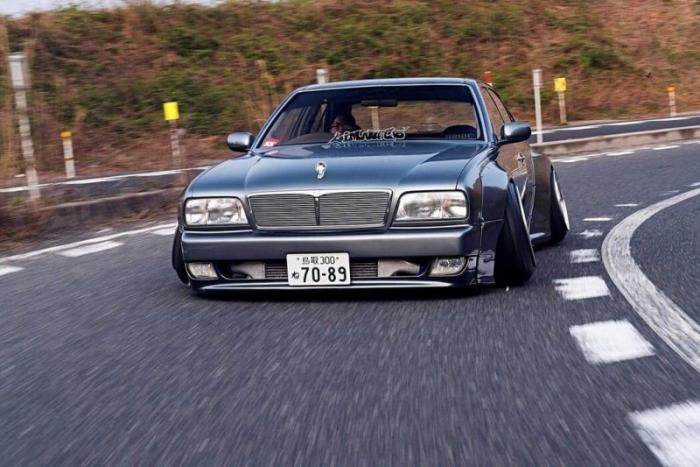 Nissan Cima – Японское Vip безумие (8 фото)