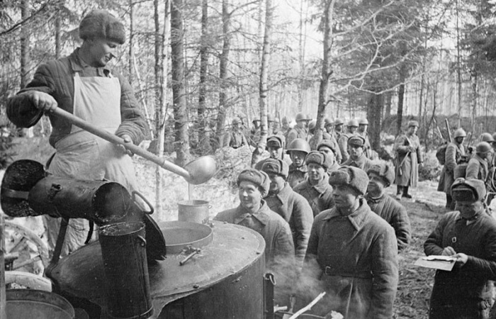 Чем кормили советских фронтовиков ВОВ (5 фото)