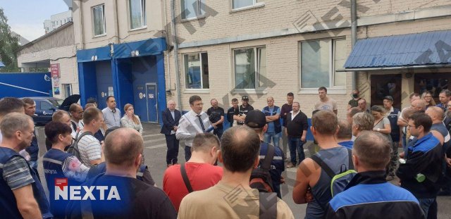 В Беларуси продолжаются забастовки по всей стране (4 фото)