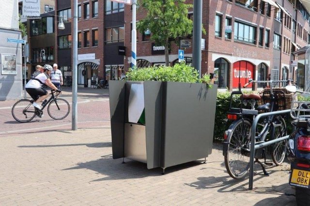 Туалеты в Амстердаме,в которых можно не только справить нужду (4 фото)