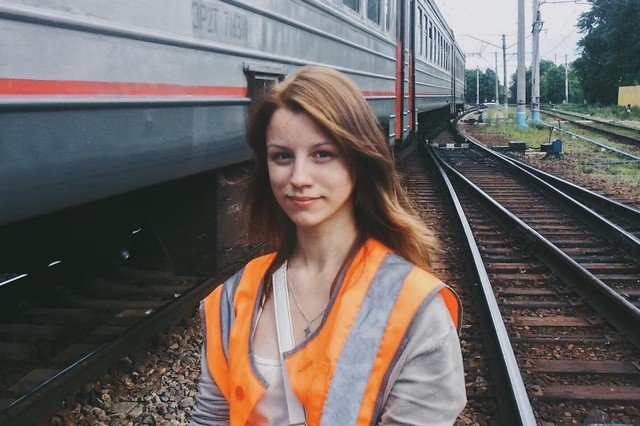 Петербурженка, которая мечтала стать машинистом электрички (12 фото)