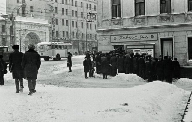  Фотографии из пивных времен СССР (15 фото)