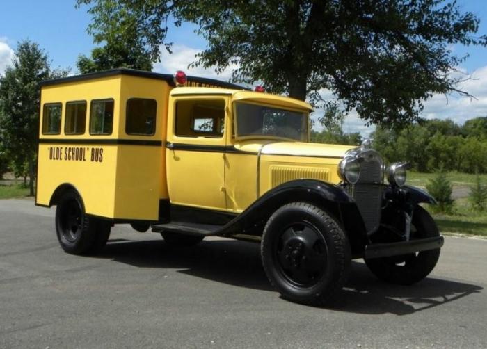 Школьный автобус из 1930-х (3 фото)