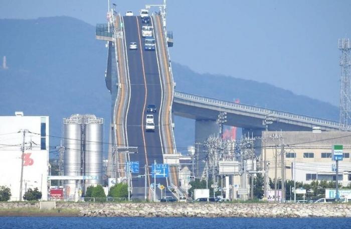 Так ли крут мост в Японии, каким он выглядит на снимках (6 фото)