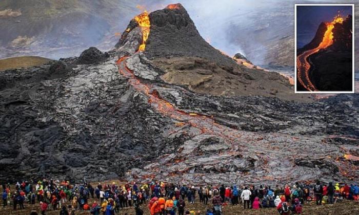 Пилот дрона сделал потрясающие кадры извержения вулкана (22 фото)